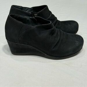Dansko Sheena Black Suede Booties